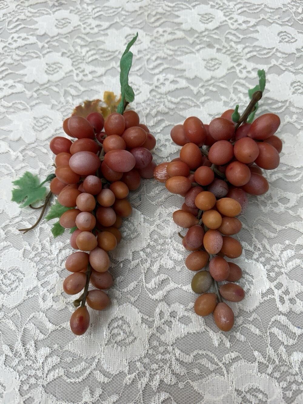 Vintage Made In Hong Kong Bunches Artificial Grapes Realistic Rubber Red (2)